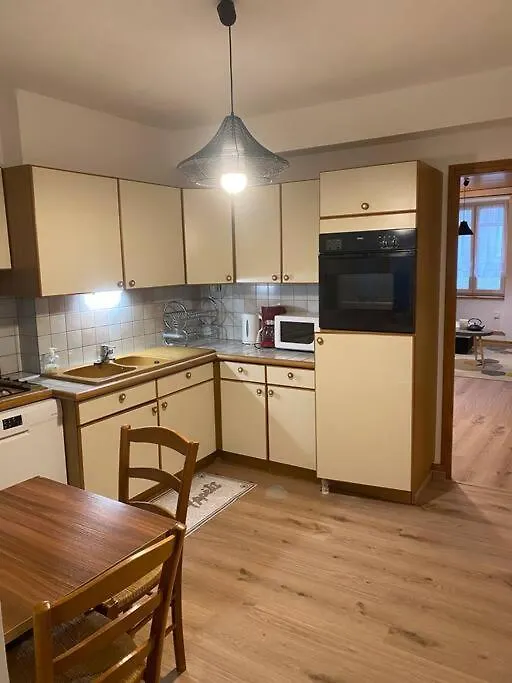 Grand Appartement Chaudes-Aigues 0*,